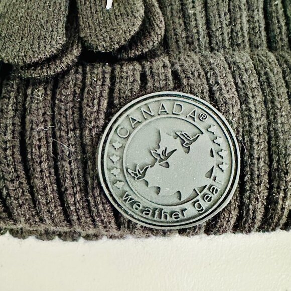 CANADA WEATHER GEAR 3-PIECE KNIT 2 HATS BEANIE AND 1 PAIR GLOVES GIFT SET - Picture 5 of 8